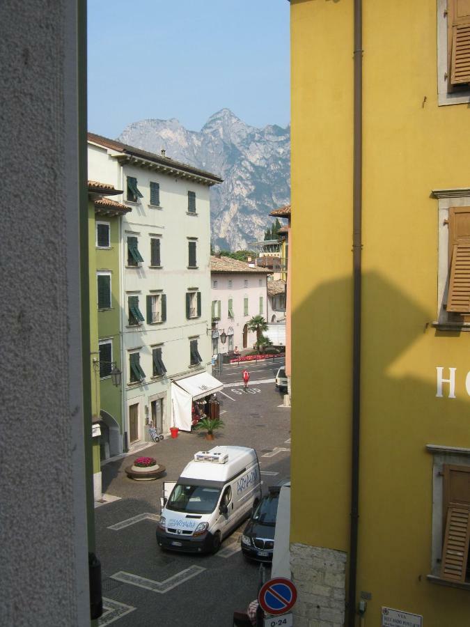 Appartamento A Due Passi Dal Lago Torbole Sul Garda Kültér fotó